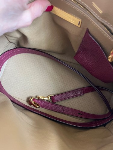 Borsa a mano VBH Bordeaux doppio manico zip superiore pelle grana con tracolla GHW - Foto 6 di 16