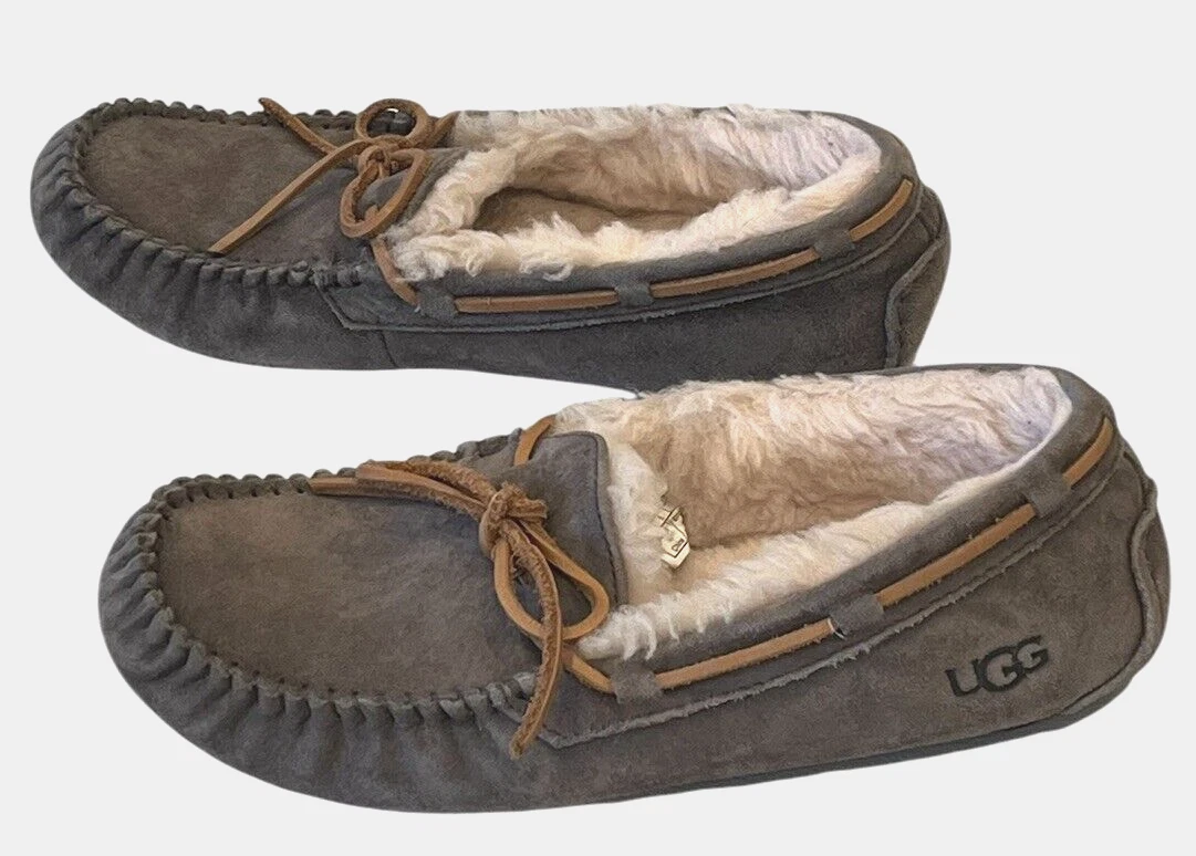 Scarpe pantofole mocassini UGG Dakota grigio peltro scamosciato taglia 7