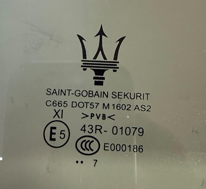 2014-2020 MASERATI QUATTROPORTE RIGHT PASSENGER FRONT DOOR WINDOW GLASS OEM