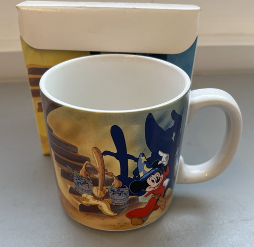 Walt Disney Mickey Mouse Zauberlehrling tanzender Besen Tasse