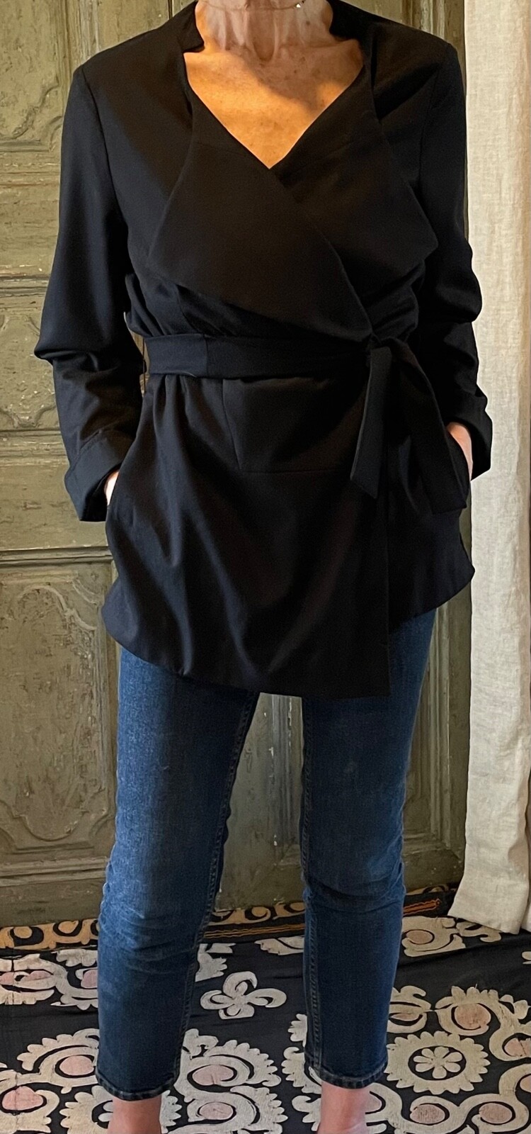 Giacca avvolgente nera Yves Saint Laurent indossata pochissimo taglia FR 36