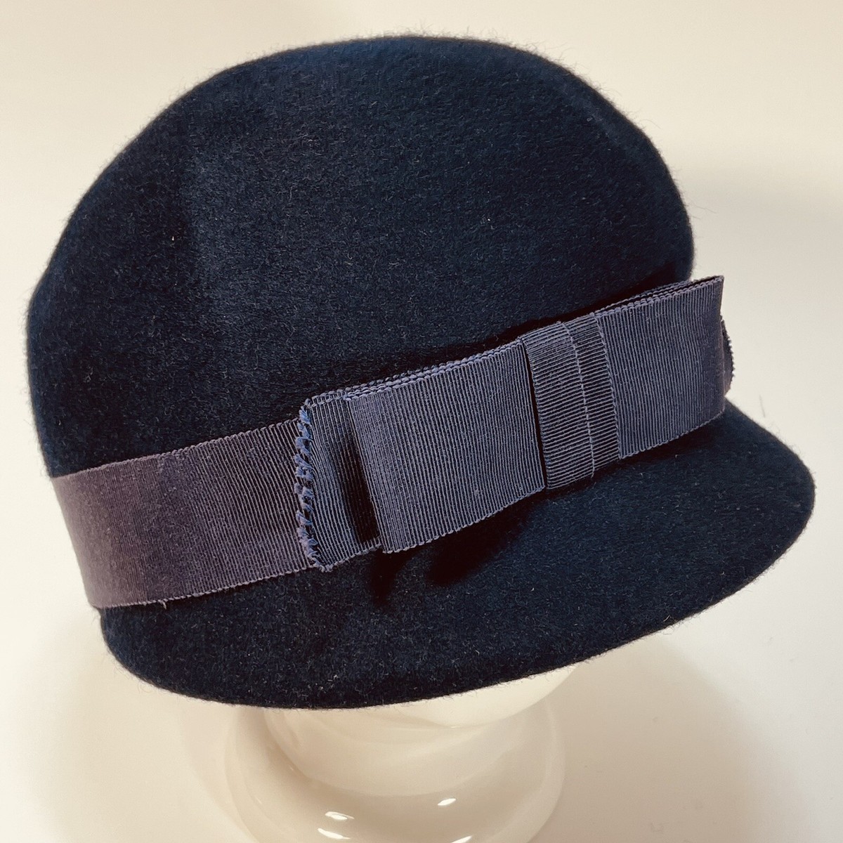VTG Womans Neumann Endler FAIRFIELD FELTS 100% Wool Felt Hat Navy