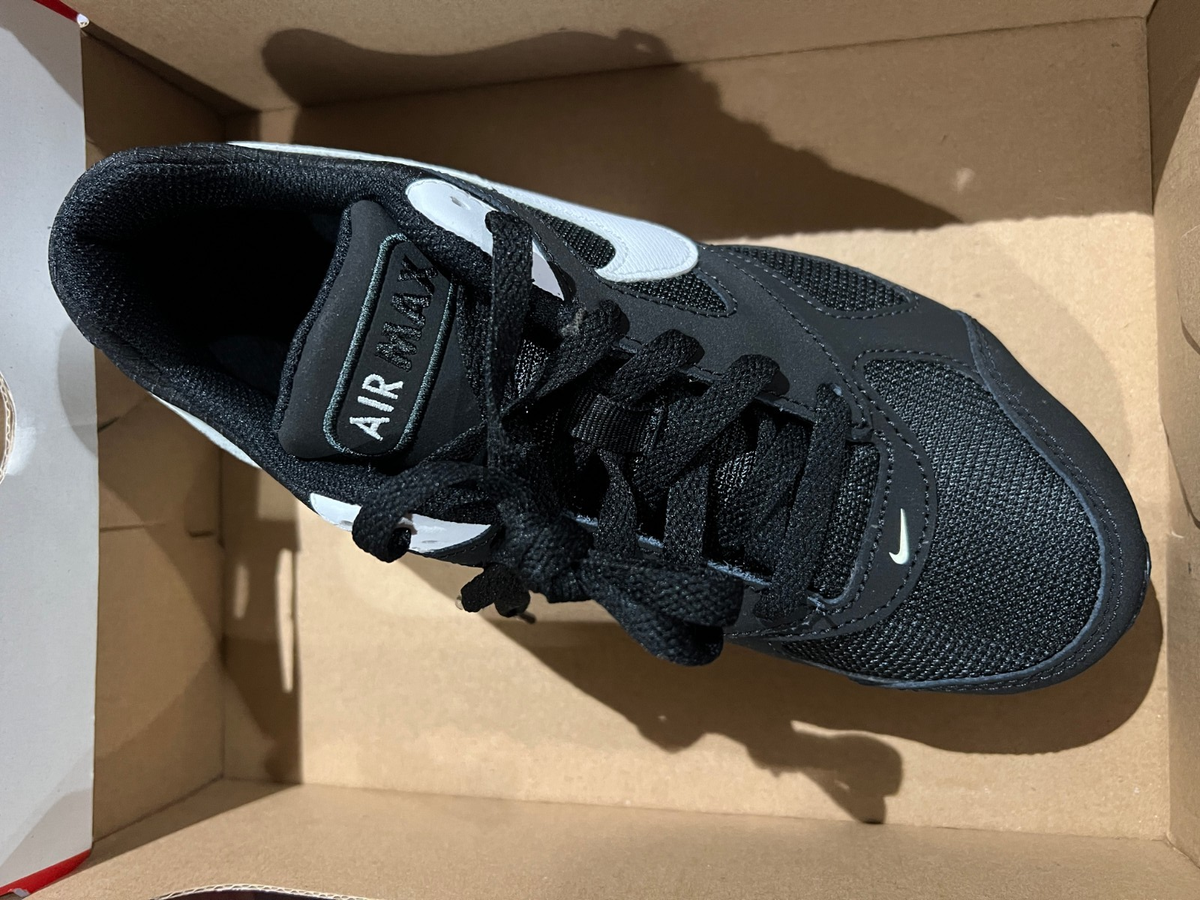 KIDS' NIKE AIR MAX IVO (GS) 579995 011 SIZE 4.5Y~7Y(the box has no