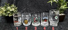 Bierkrüge verschiedene mit Henkel, Maßkrüge, Glas Krug, Vitrinenstück D 1018