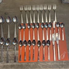 35 Same Pattern Stainless Flatware Unbranded See Pictures For What You Get