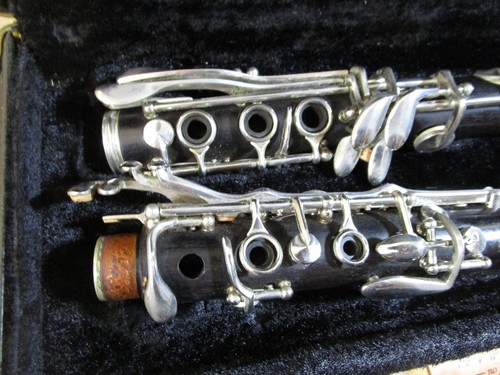 Clarinetto vintage Selmer Signet 100 in legno con boccaglio e custodia - Foto 7 di 8