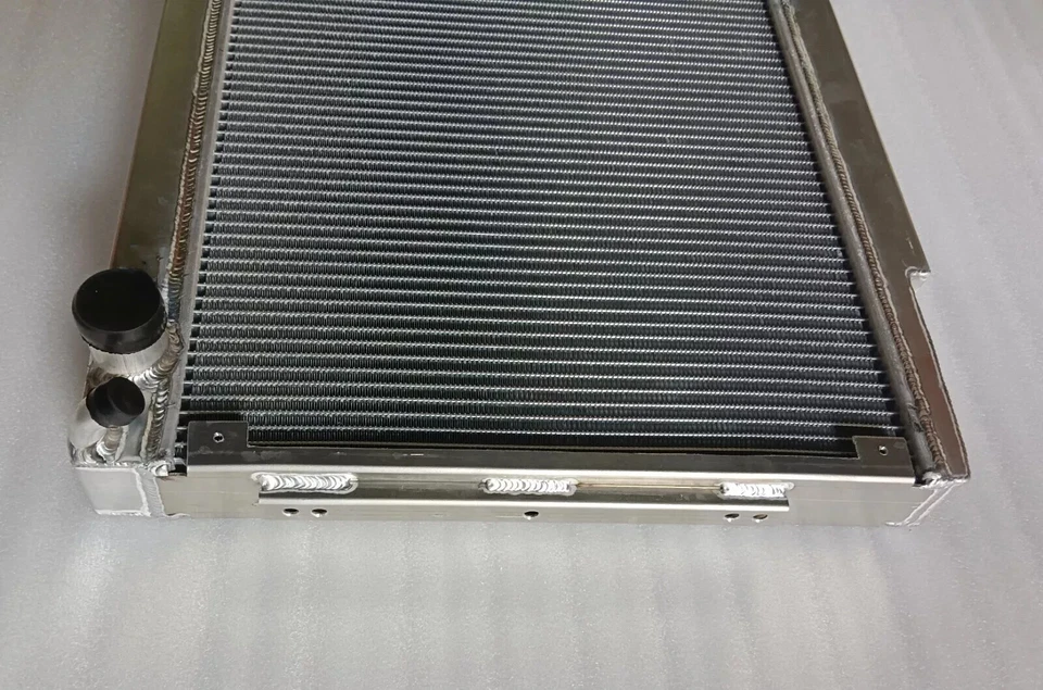 Radiador de aluminio para Mercedes-Benz R107 280SL sin CA 5 velocidades 1974-1985 Foto 2 de 4