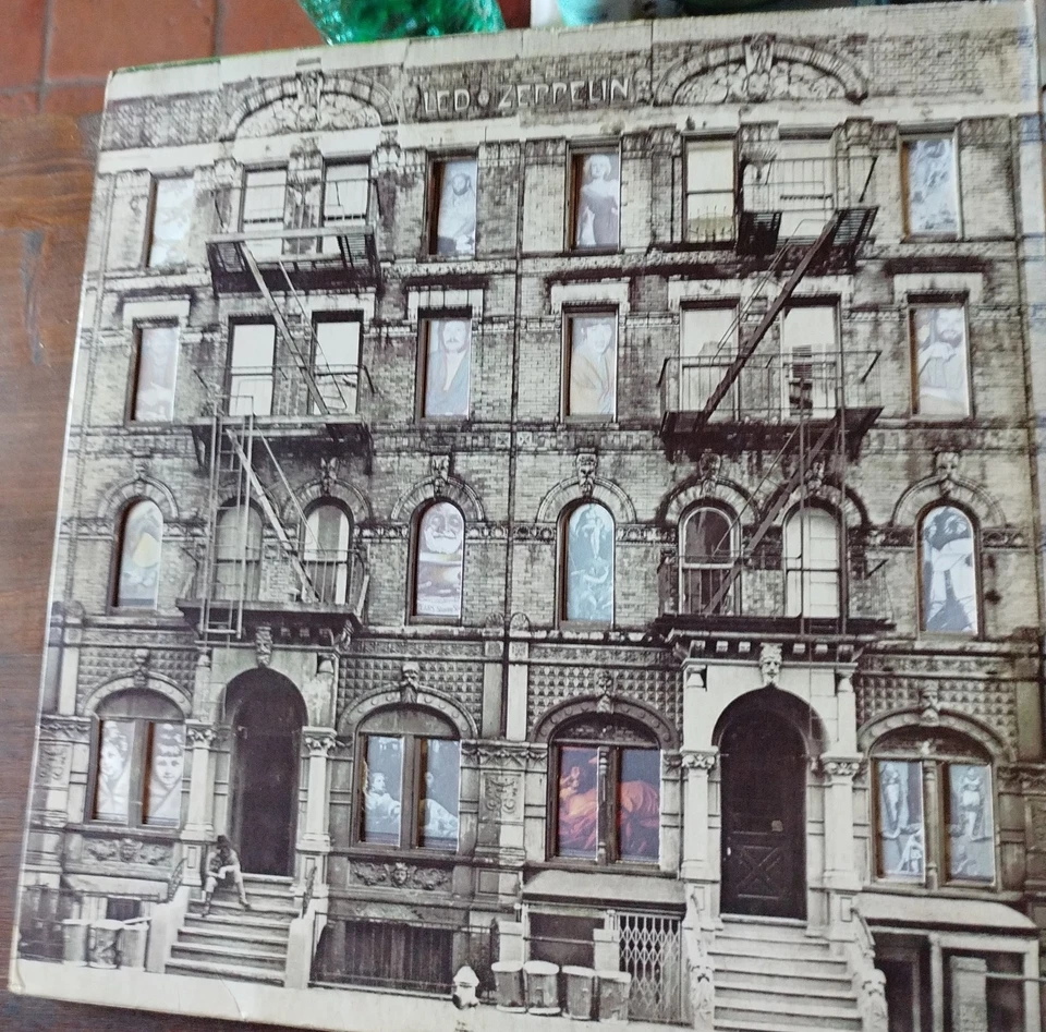 Led Zeppelin Physical Graffiti · Lp