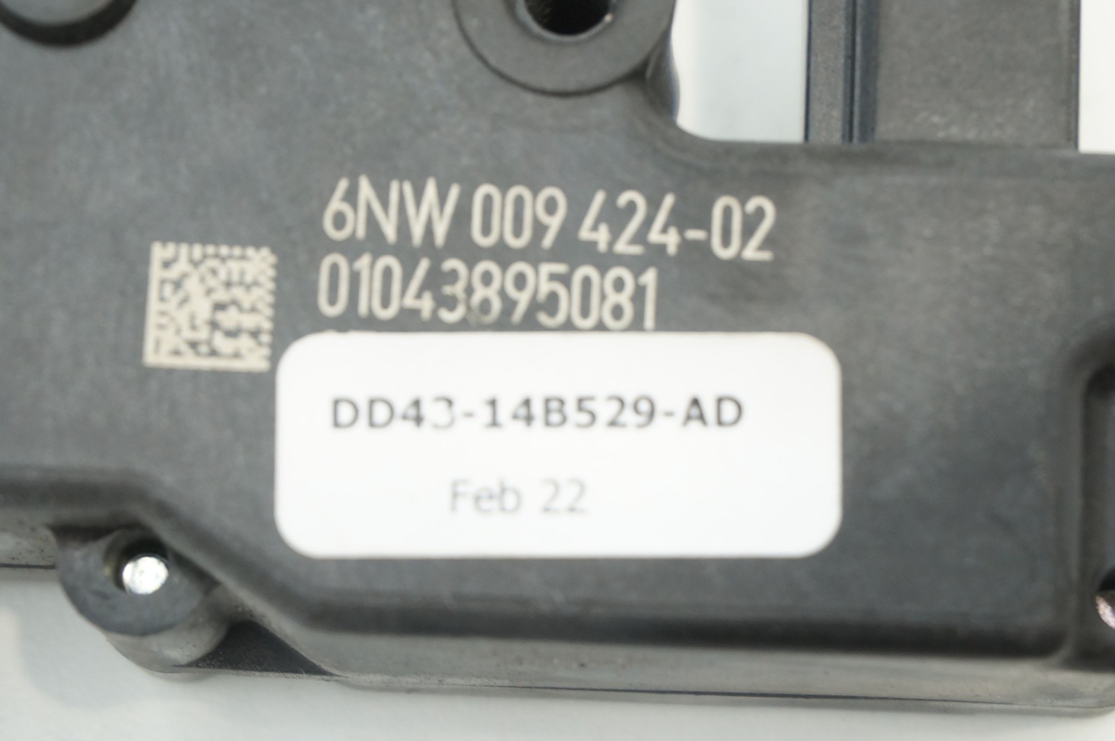 Aston Martin Vanquish 2012-2018 Rear Lid actuator P/N DD4314B529AD