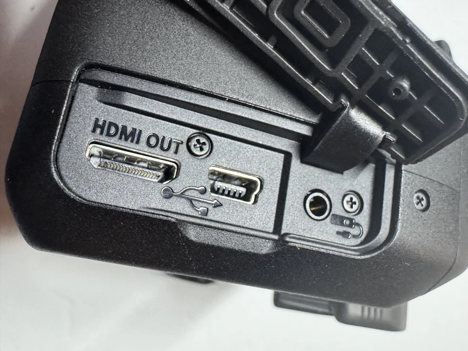 Cámara digital Canon EOS Rebel T5 18 MP SLR con lente EF-S 18-55 mm IS II Foto 3 de 4