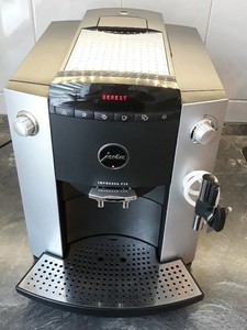 Jura Impressa F50/2.Generation Kaffeevollautomat(Revidiert)