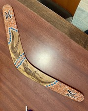 Australian Wooden Wood Boomerang Hand Made Painted Kangaroo Gecko Australia 22"