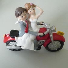 Statue per Torta Matrimonio Statua Decorativa Coppia di Sposi Su Moto Rosso 19cm