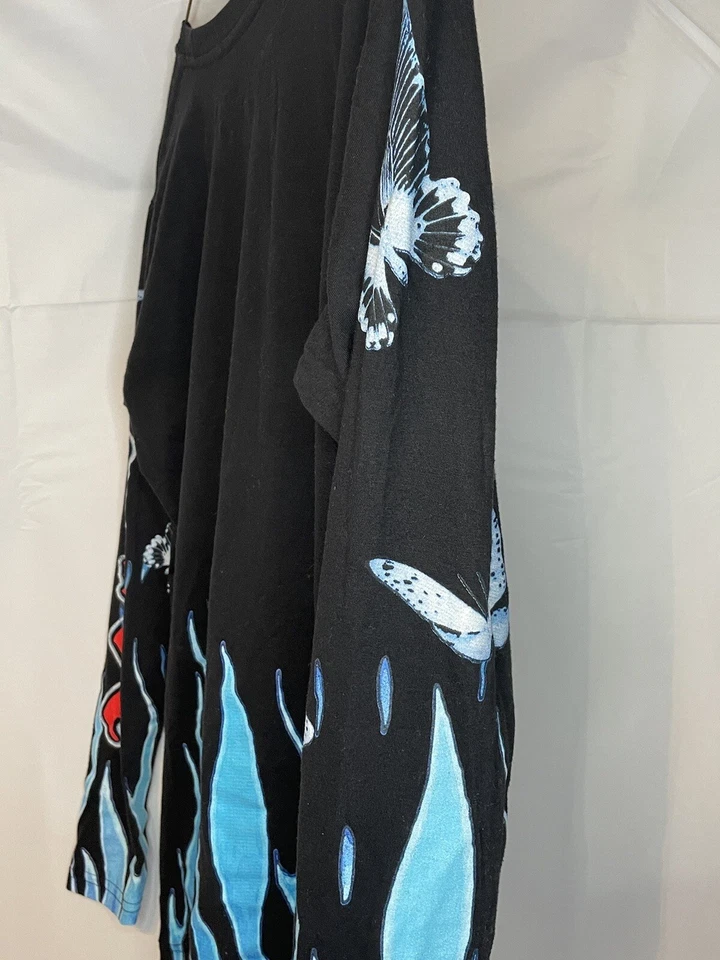 Fresh Laundry Size Small Savage Colorful Logo Butterfly Flames Long Sleeve Top - Image 4 of 4
