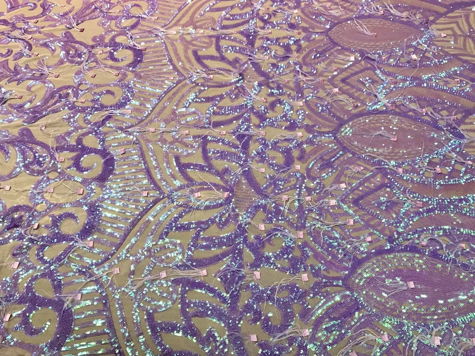 LANTEJOULAS DE PENAS IRIDESCENTES DE LAVANDA EM MALHA ELÁSTICA 4 VIAS-PROM-BY YARD - Imagem 3 de 4