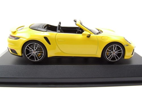 Porsche 911 992 Turbo S Cabrio 2019 Giallo Modellino Auto 1:43 Minichamps - Foto 4 di 10