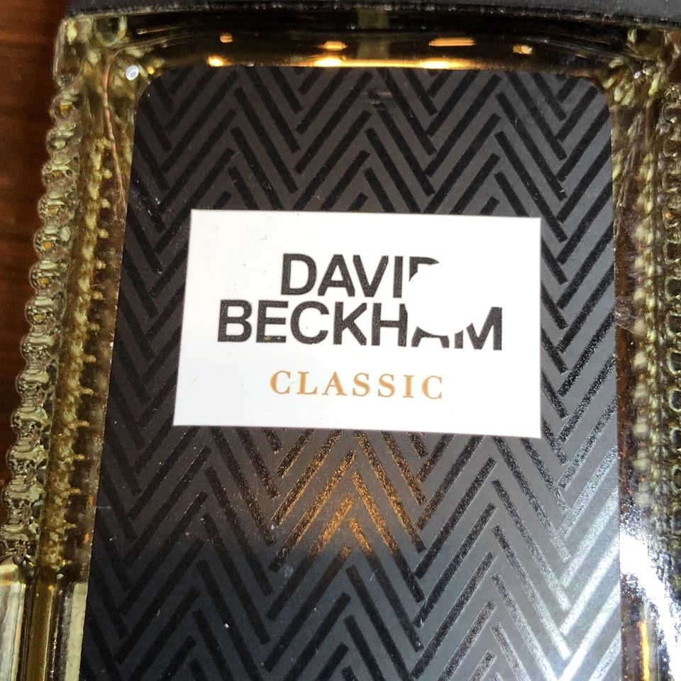 Desodorante perfume David Beckham Classic por David Beckham 75 ml / 2,5 fl oz para hombre Foto 4 de 4
