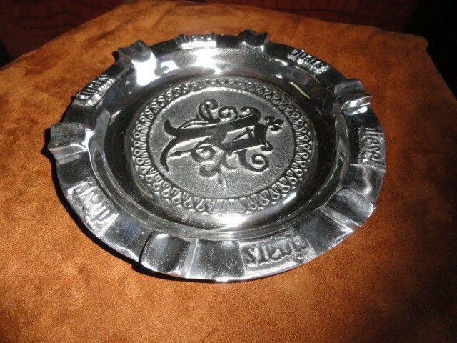 Picture 4 of 8