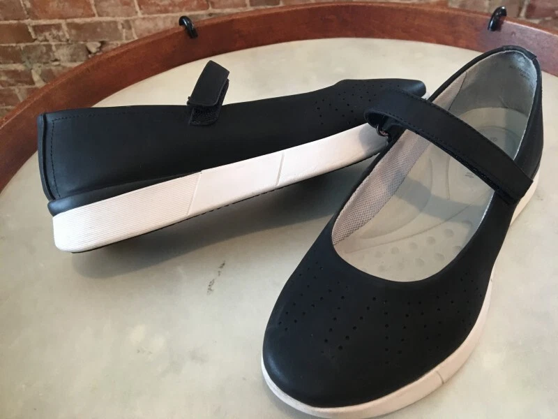 Easy Spirit Black Perforated Mary Jane Crane Comfort Sneaker Shoes