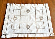 Napperon brodé de jours et de dentelle aux points d'IRLANDE- 60 X 45 cm