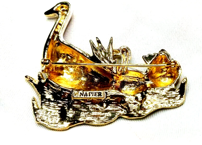 Napier Duck Family Easter Duckies Parade Brooch Pin NEW w Box Gold Tone - Image 2 of 4