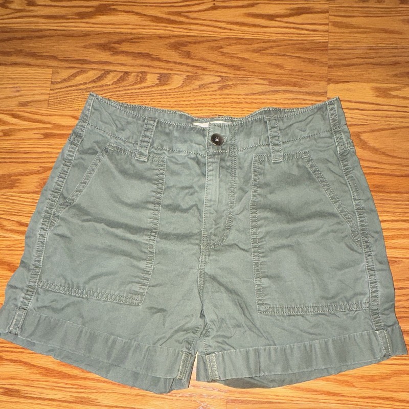 Calvin Klein Jeans Women’s Green Solid Cargo Shorts 26 Pockets Button