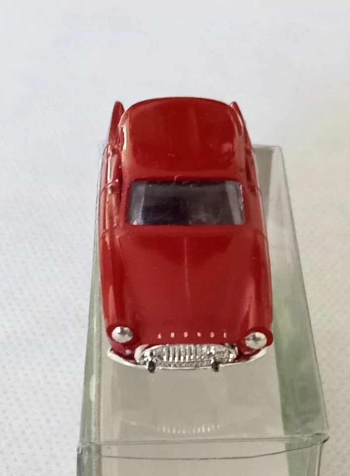 SIMCA P60 Aronde rouge - Norev - 1/87 - Photo 3/4