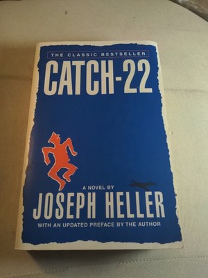 Catch-22 Joseph Heller Paperback VG Condition