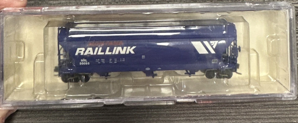 Tolva de 3 bahías Intermountain escala N RTR 67037-18 ACF 4650 CF MRL - cabeza de león nueva en caja Foto 3 de 4