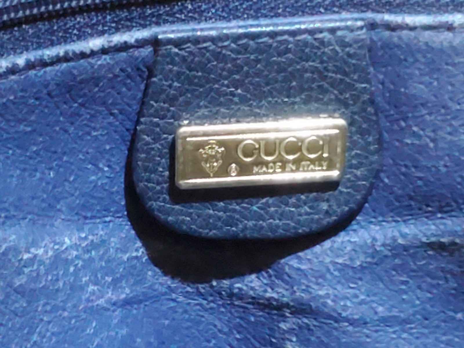 Gucci Authentic Vintage Shoulder Bag (Gray, Black) image 4