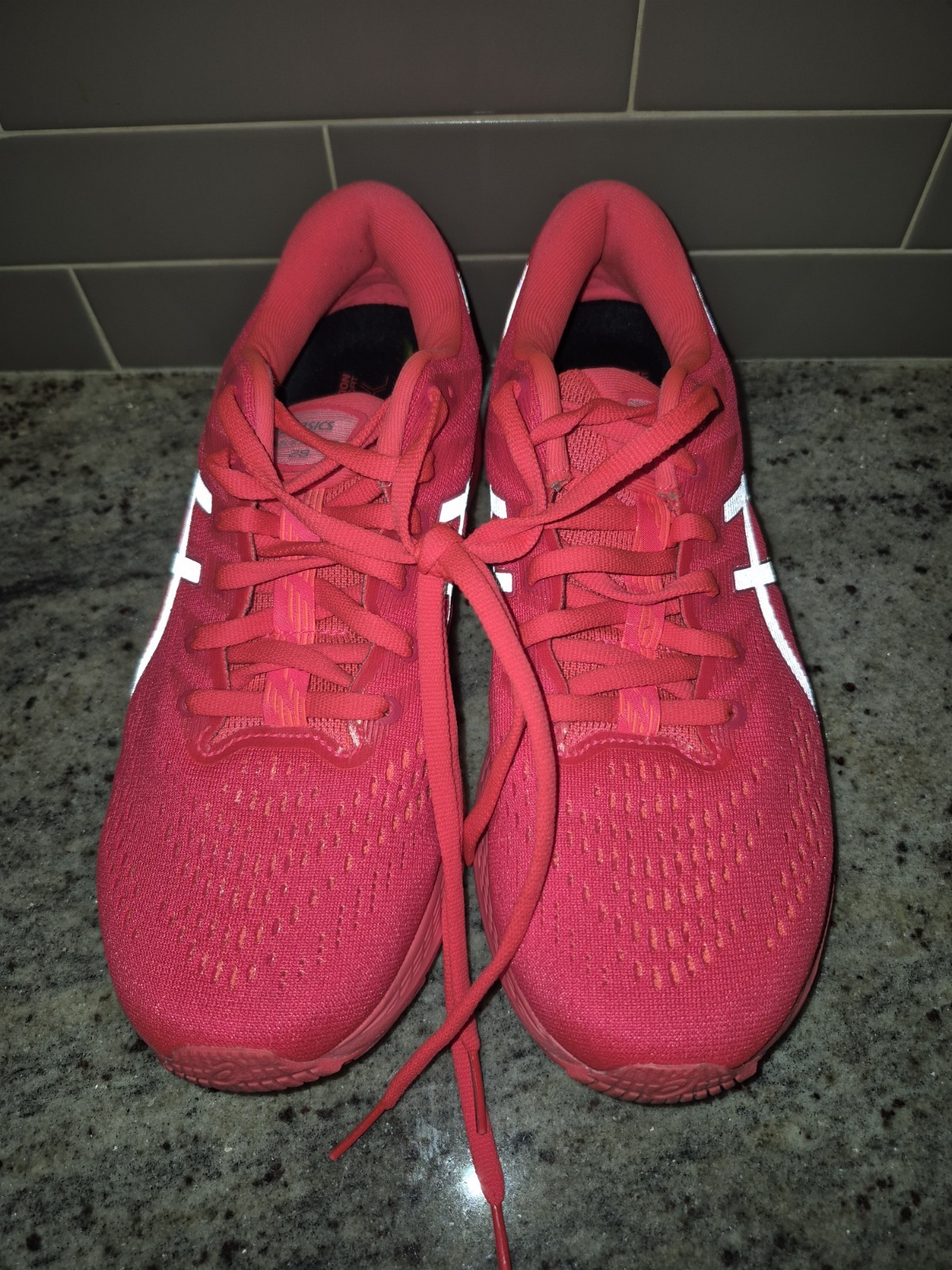 ASICS Gel-Kayano 28 Women’s Size 8.5 Red Pink Running Shoes FF Blast Cushioning