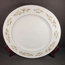 International Silver Company 326 Springtime 10.25" Dinner Plate Japan Fine China