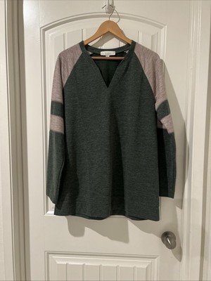 NWOT Suzanne Betro Weekend Lightweight Green Heather Sweatshirt V-Neck Sz L