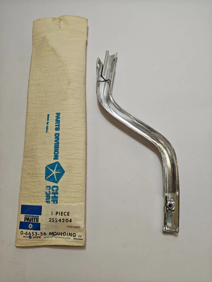 Plymouth Fury I II III 1965-1966 capó exterior derecho moldura cromada 2524204 nuevo de stock Foto 4 de 4