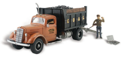 Woodland Scenics ~ N Scale Vehicle & People ~ Lumpy's Coal Company ~ AS5345
