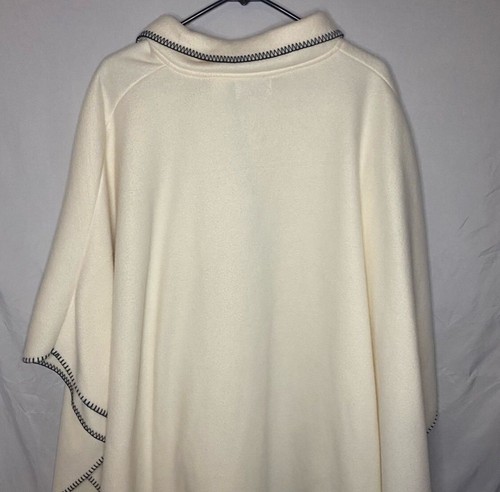 Women’s Betmar Cape - Picture 6 of 6