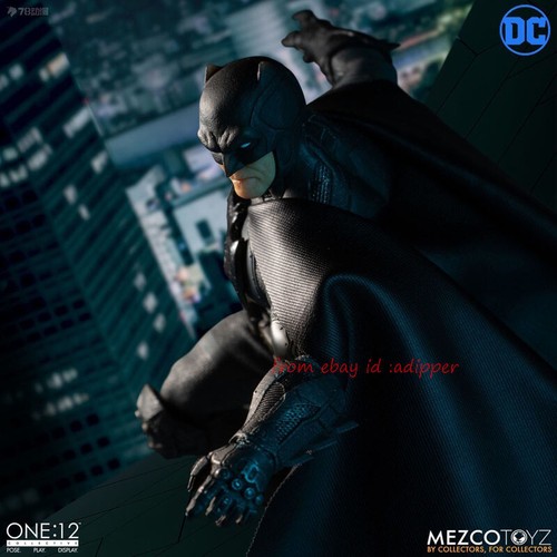 Perfect Mezco Toyz 1/12 Supreme Knight Batman Action Figure Stock Model - Picture 8 of 14