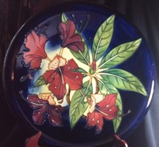 Moorcroft Simeon Charger 787/14” Philip Gibson  2001 First EUC
