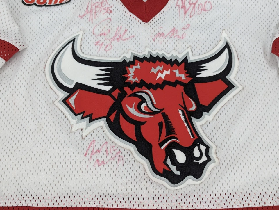 Camiseta deportiva de hockey Bakka Omaha Mavericks CCHA Uno firmada usada talla juvenil mediana Foto 2 de 4