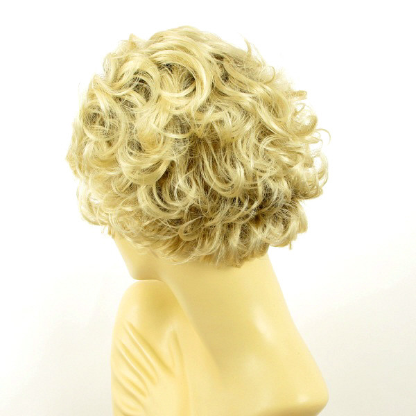 Perruque bouclée blonde Juliette YS idéale pour vos soirées