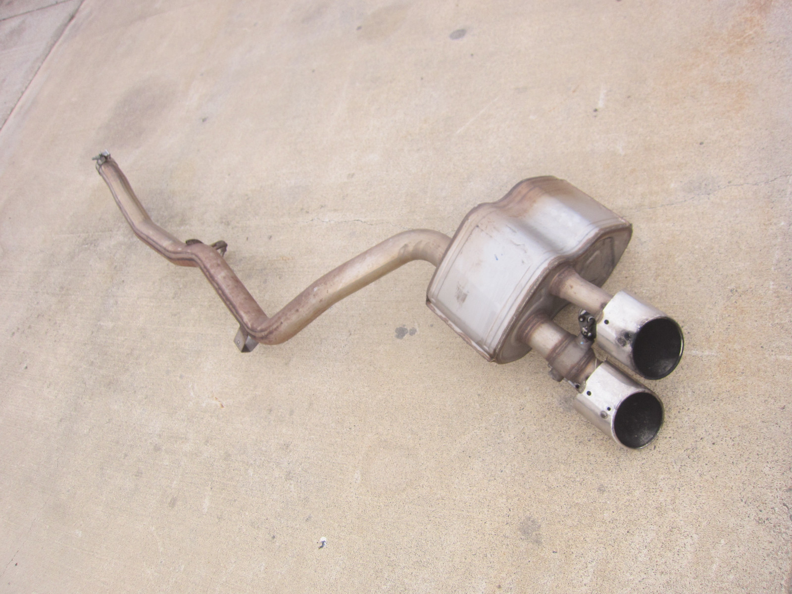 Maserati Ghibli - LH Rear Exhaust Muffler W/ Pipe - P/N 670030855