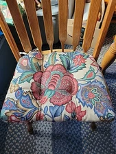 2 Waverly Greenfield Jacobean Floral Home Fashion Seat Chairpad 16x18 Parchment 