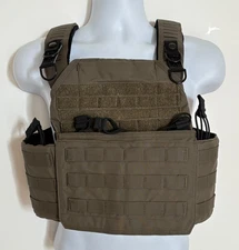 SAFARILAND Tactical Plate Rack Armor Carrier M Green Molle Kangaroo Pkt Cumrbnd