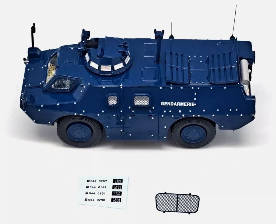PERFEX,BERLIET VXB 170 with winch VBRG - New Caledonia Gendarmerie - Limited ...