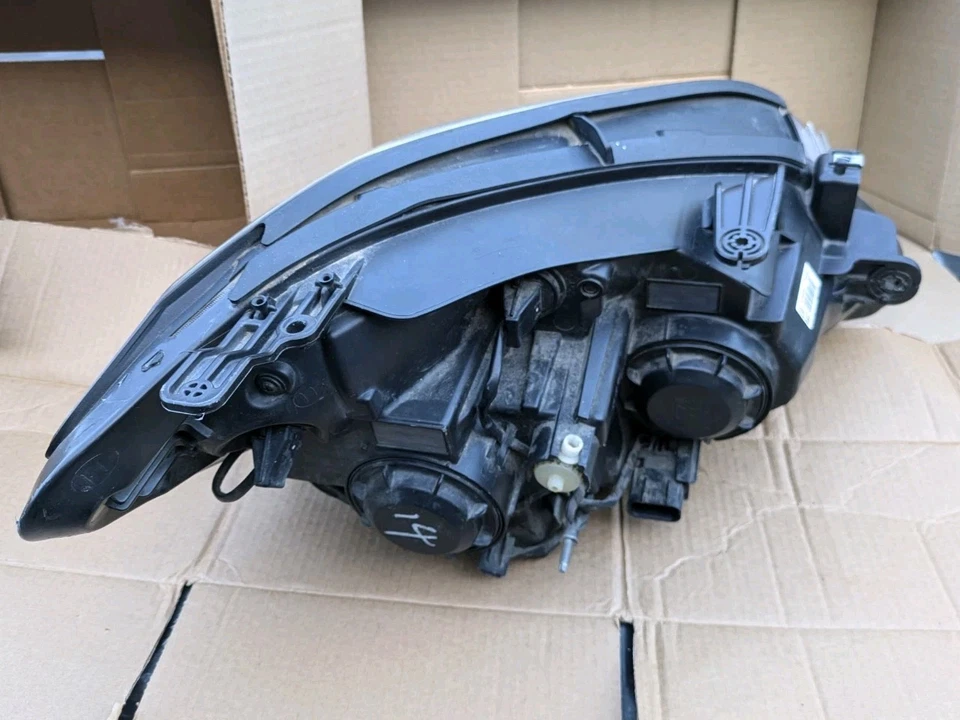 GM Buick Encore Headlamp Assembly 42435931 OEM left 2013 2014 2015 2016 - Image 3 of 4