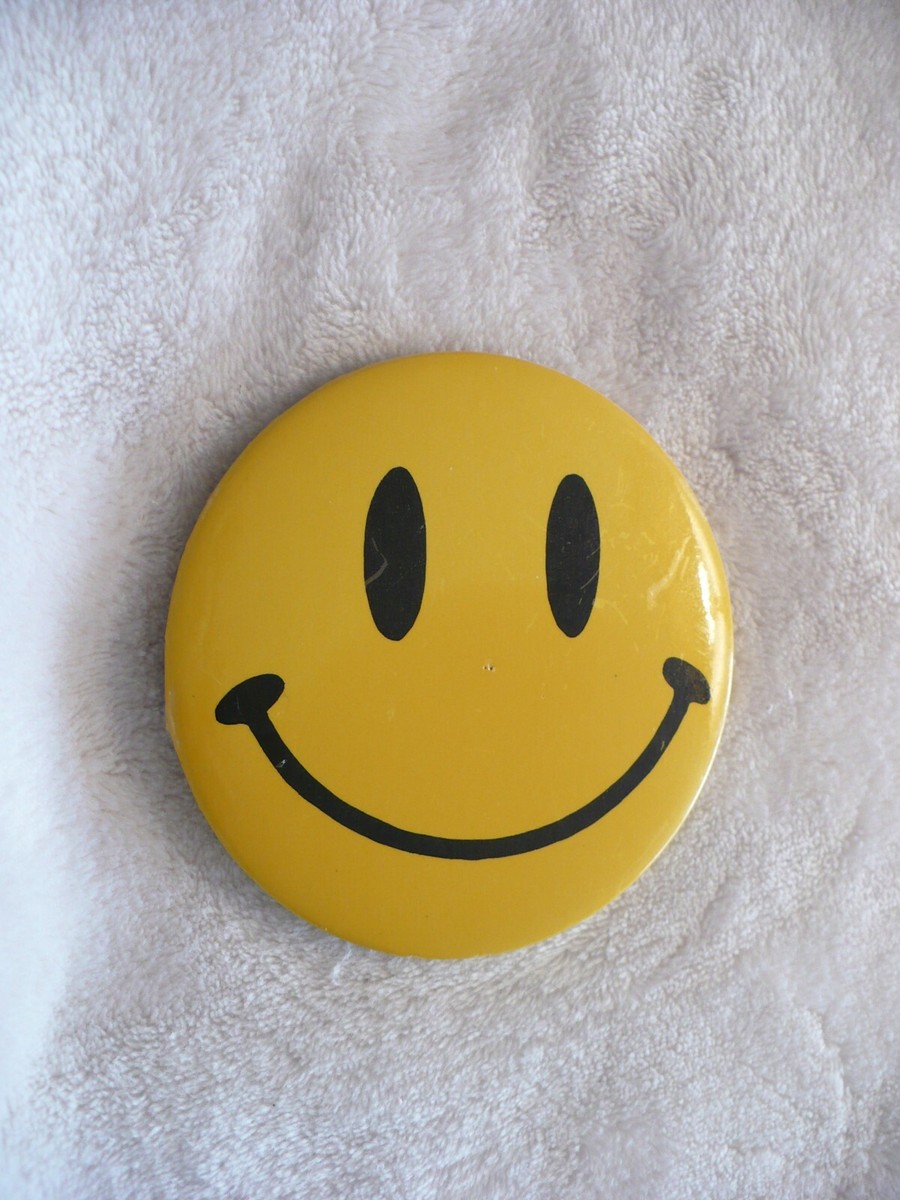 TM- VINTAGE HAPPY SMILEY FACE PIN BADGE (3 INCH) #40646 (NICE!! | eBay