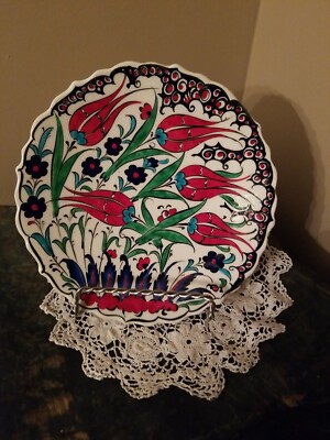 Iznik pottery Red Tulips 8 Inch Plate Turkish