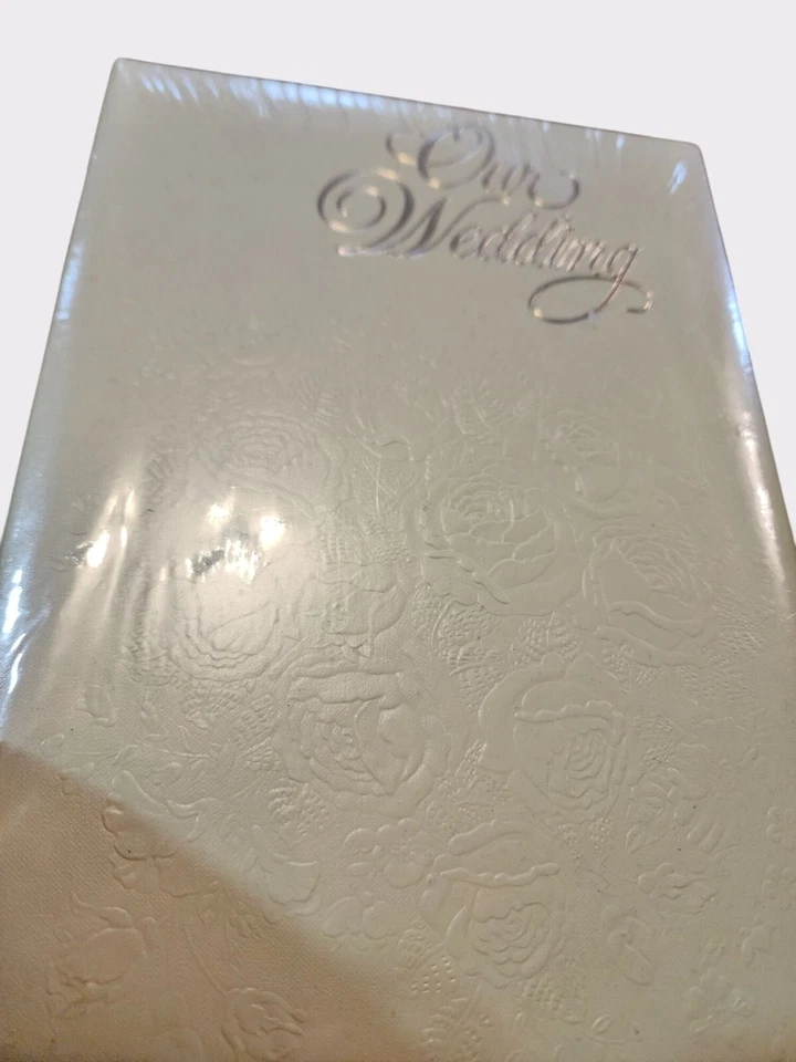 De colección Nuestra Boda Rosas en Relieve Vacío VHS Cinta Almacenamiento Estuche Almeja Sello Foto 2 de 3
