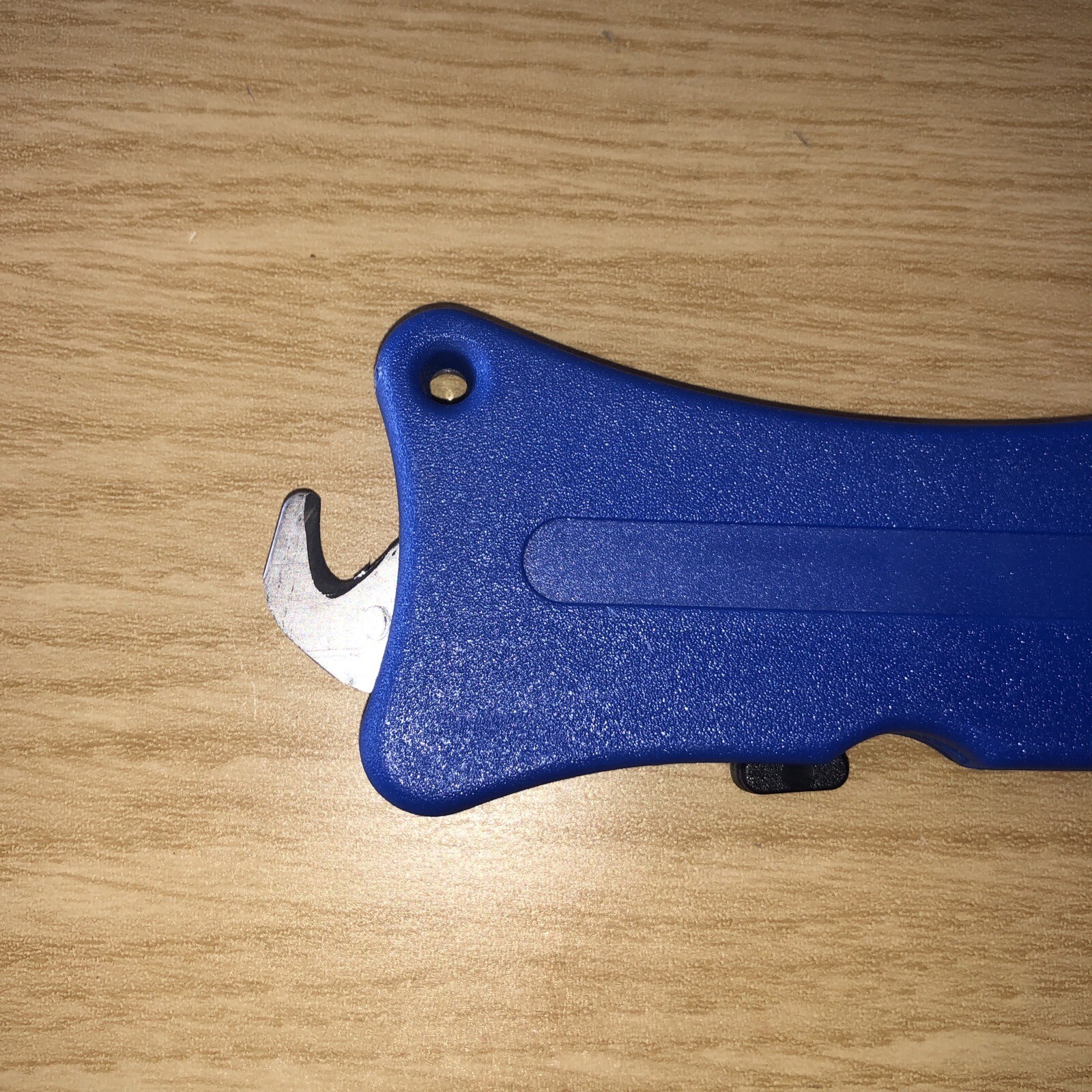 Metal Detectable Safety Knives with Enclosed Blade & Retractable Hook