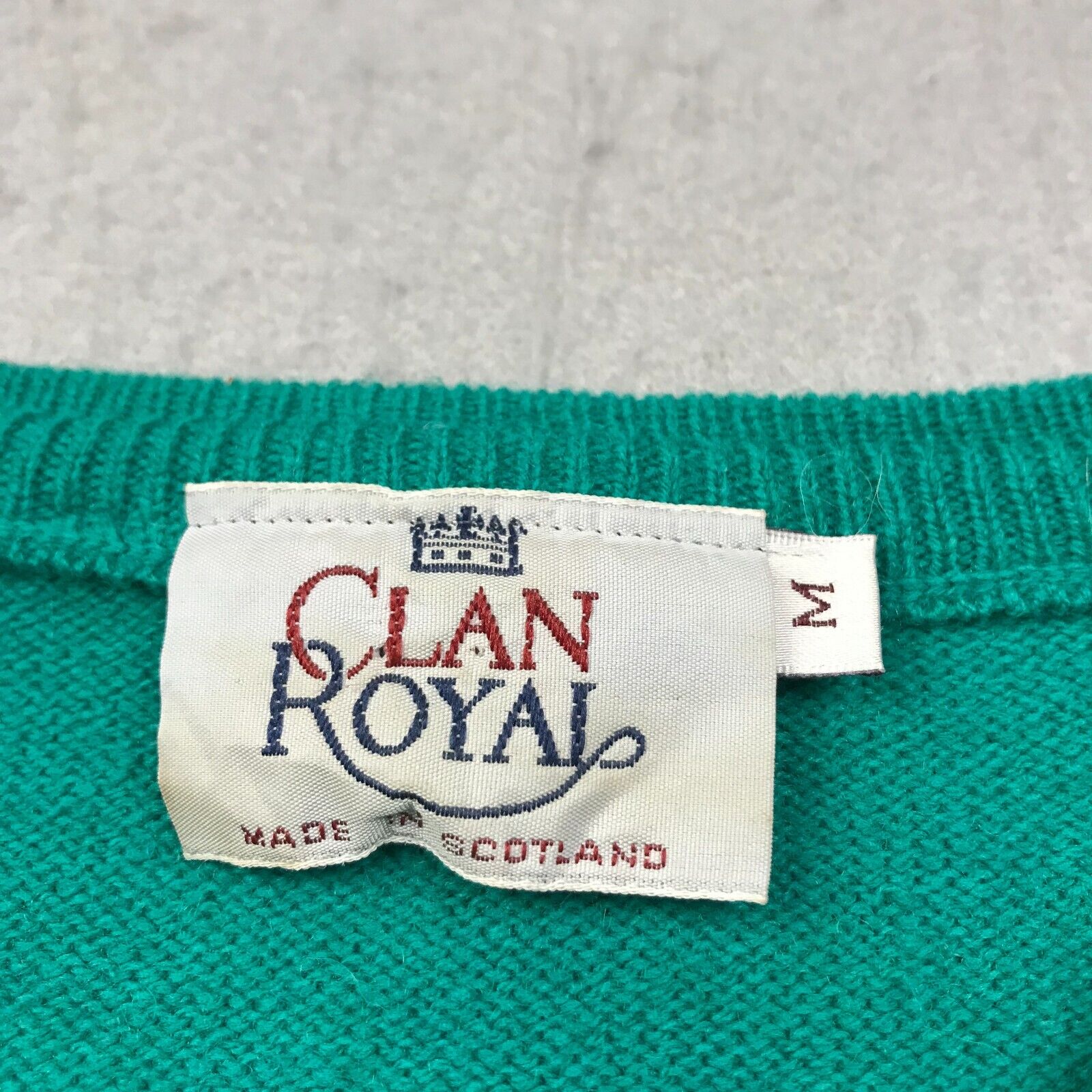 VINTAGE Clan Royal Sweater Mens Medium Blue Old C… - image 5